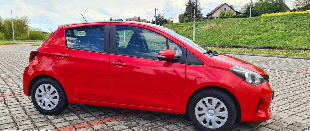 Toyota Yaris cena 27900 przebieg: 212000, rok produkcji 2015 z Torzym małe 596